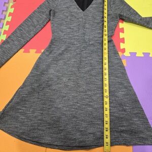 Madewell Gray Textured Knit V-Neck Fit & Flare Dress Long Sleeve Size 00 Mini